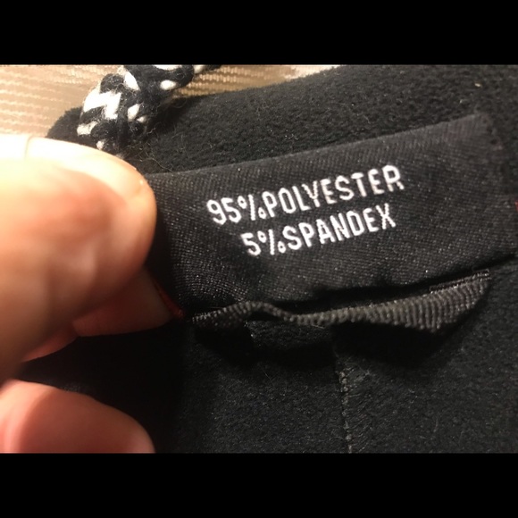 Winter coat size small - Picture 4 of 8